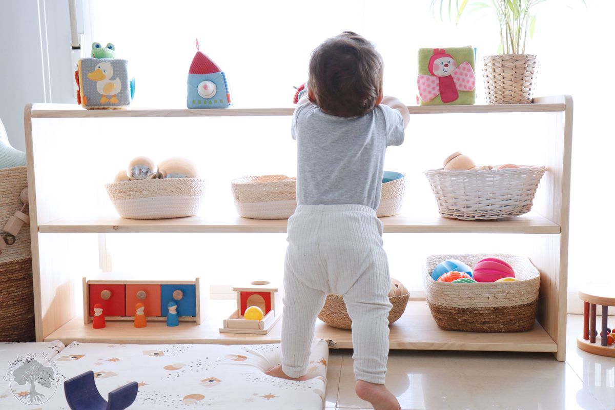 Ambiente preparado Montessori: Materiales para bebé de 0-6 meses –  Creciendo Con Montessori