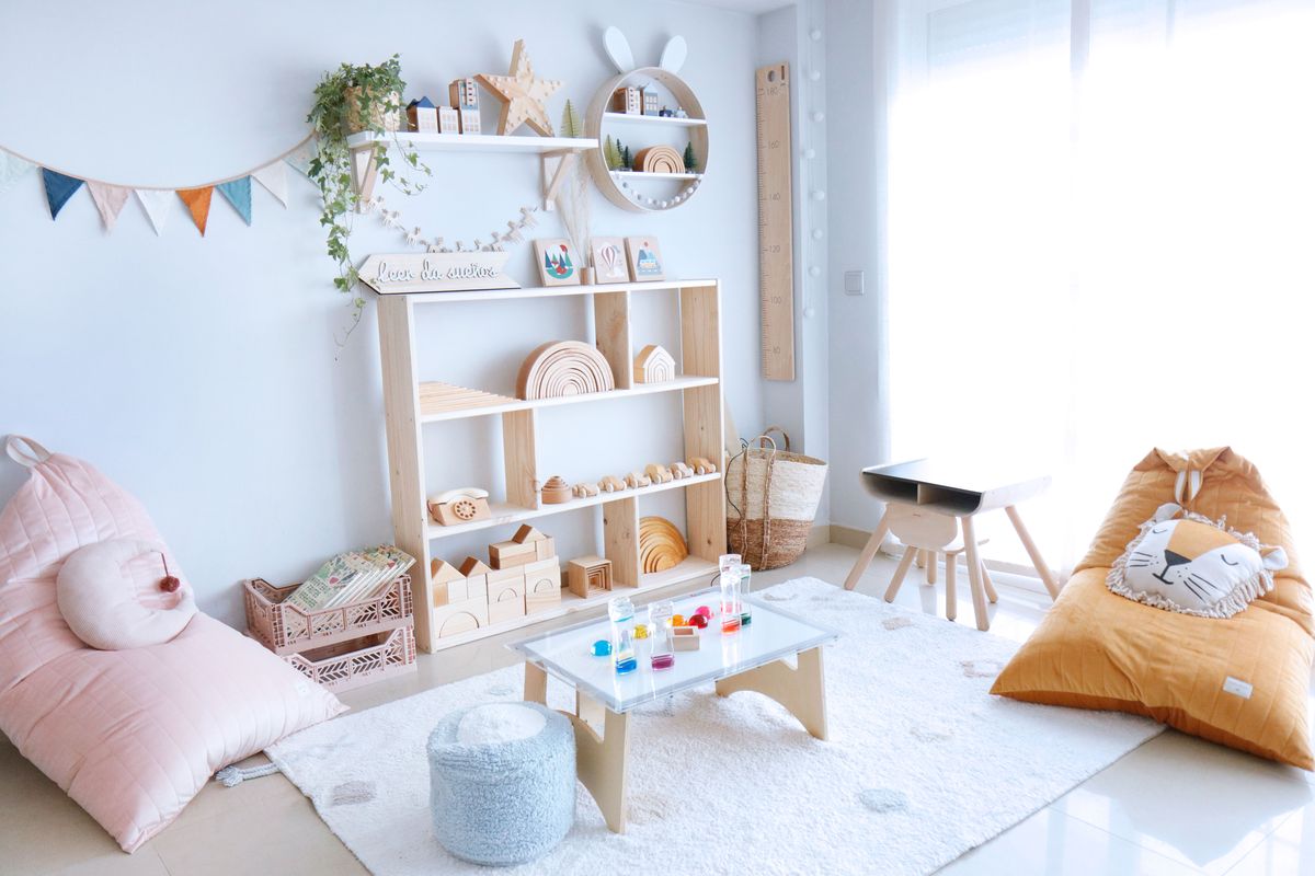 Ambiente preparado Montessori: Materiales para bebé de 0-6 meses –  Creciendo Con Montessori