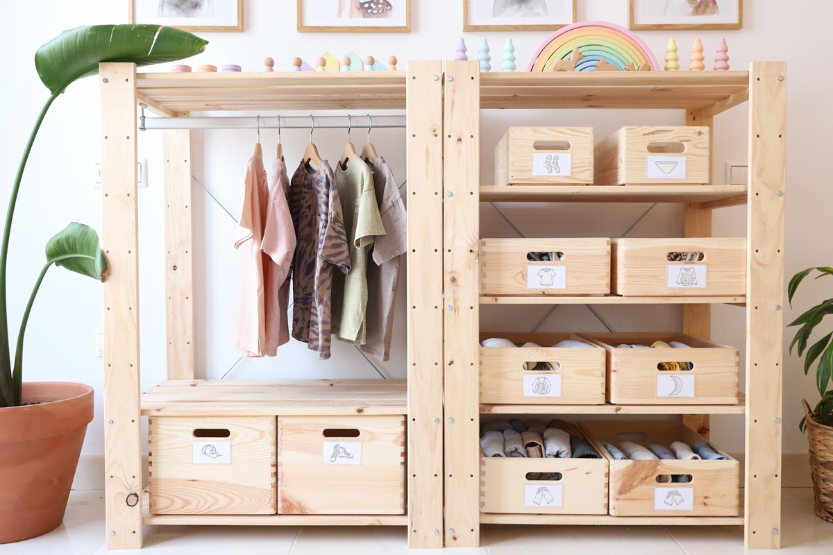 Prepara el cambio de armario con estas 50 ideas para organizar el armario   Diseño de armario pequeño, Como organizar el armario, Organización de  armarios de dormitorio