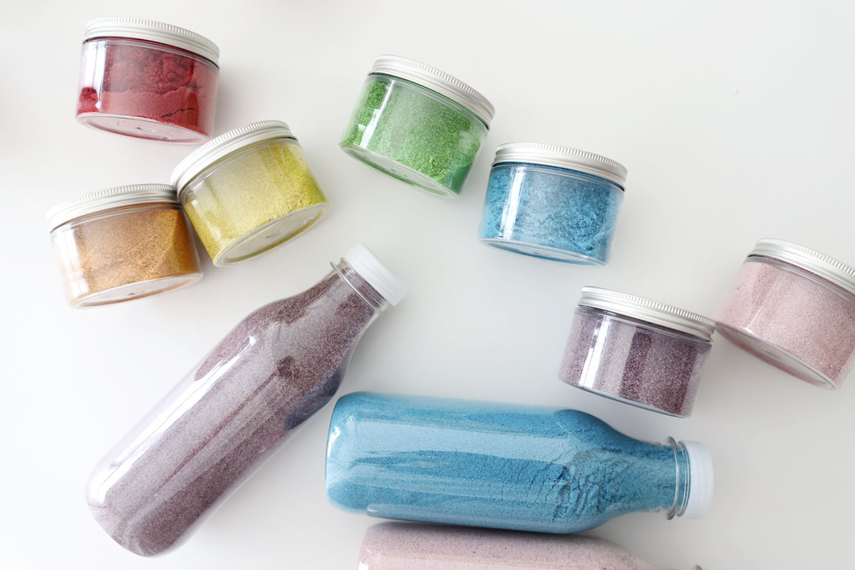 Cómo hacer arena de colores tú mismo DIY – Creciendo Con Montessori