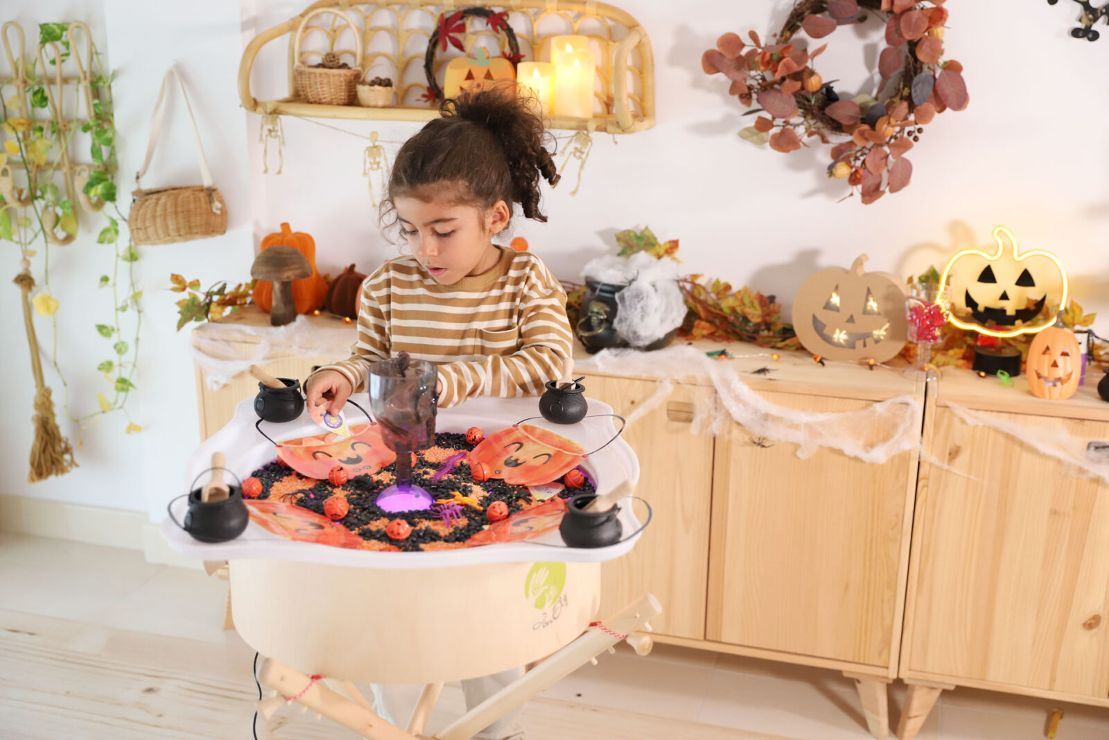 ▷ MESA de LUZ Montessori  Mesa Sensorial educativa para Niños